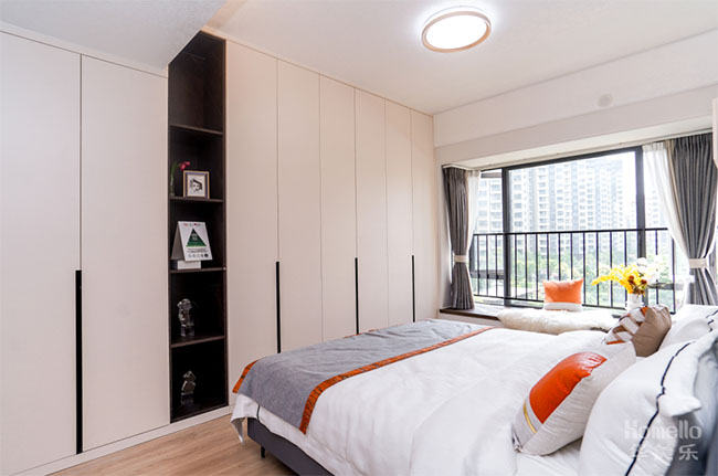 143㎡四居，愛馬仕橙與現(xiàn)代簡約的碰撞，高雅大氣又舒適